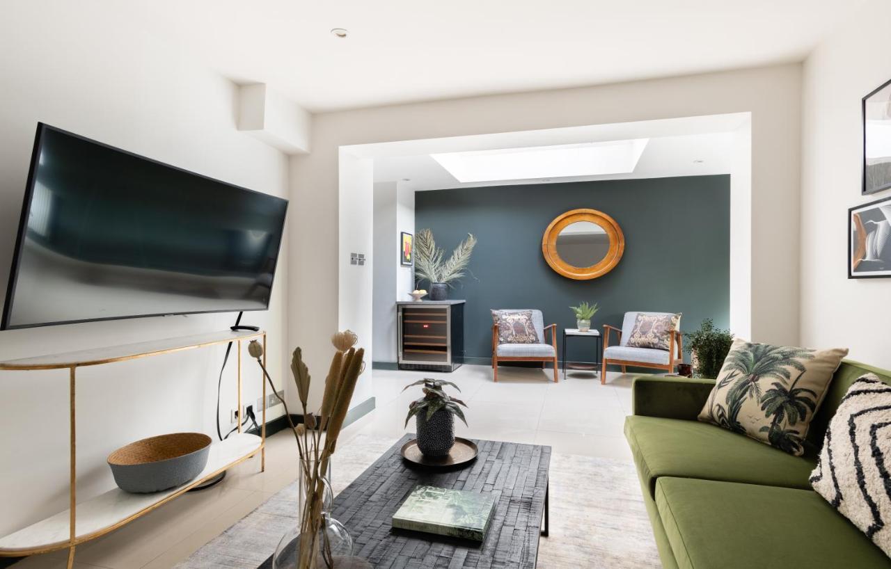The Heart Of Shepherds Bush - Modern 2Bdr Apartment With Garden Лондон Экстерьер фото