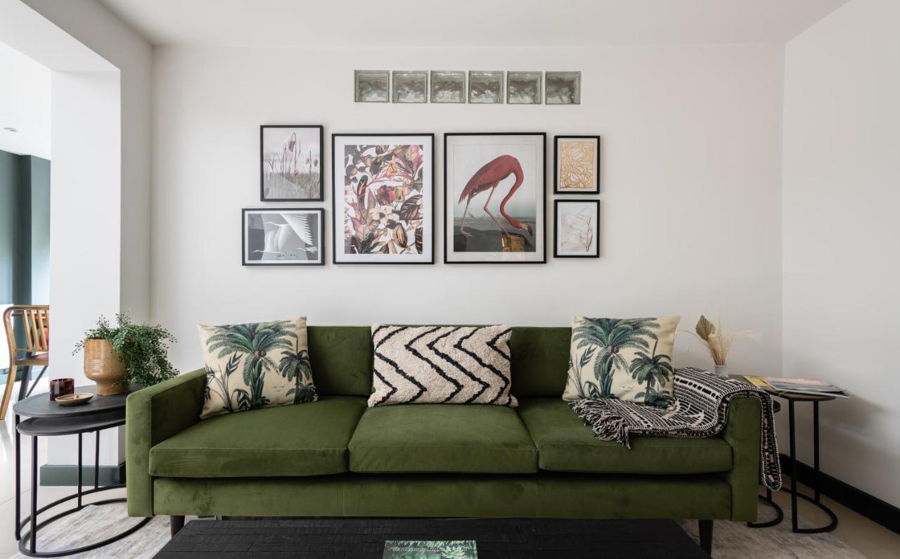 The Heart Of Shepherds Bush - Modern 2Bdr Apartment With Garden Лондон Экстерьер фото