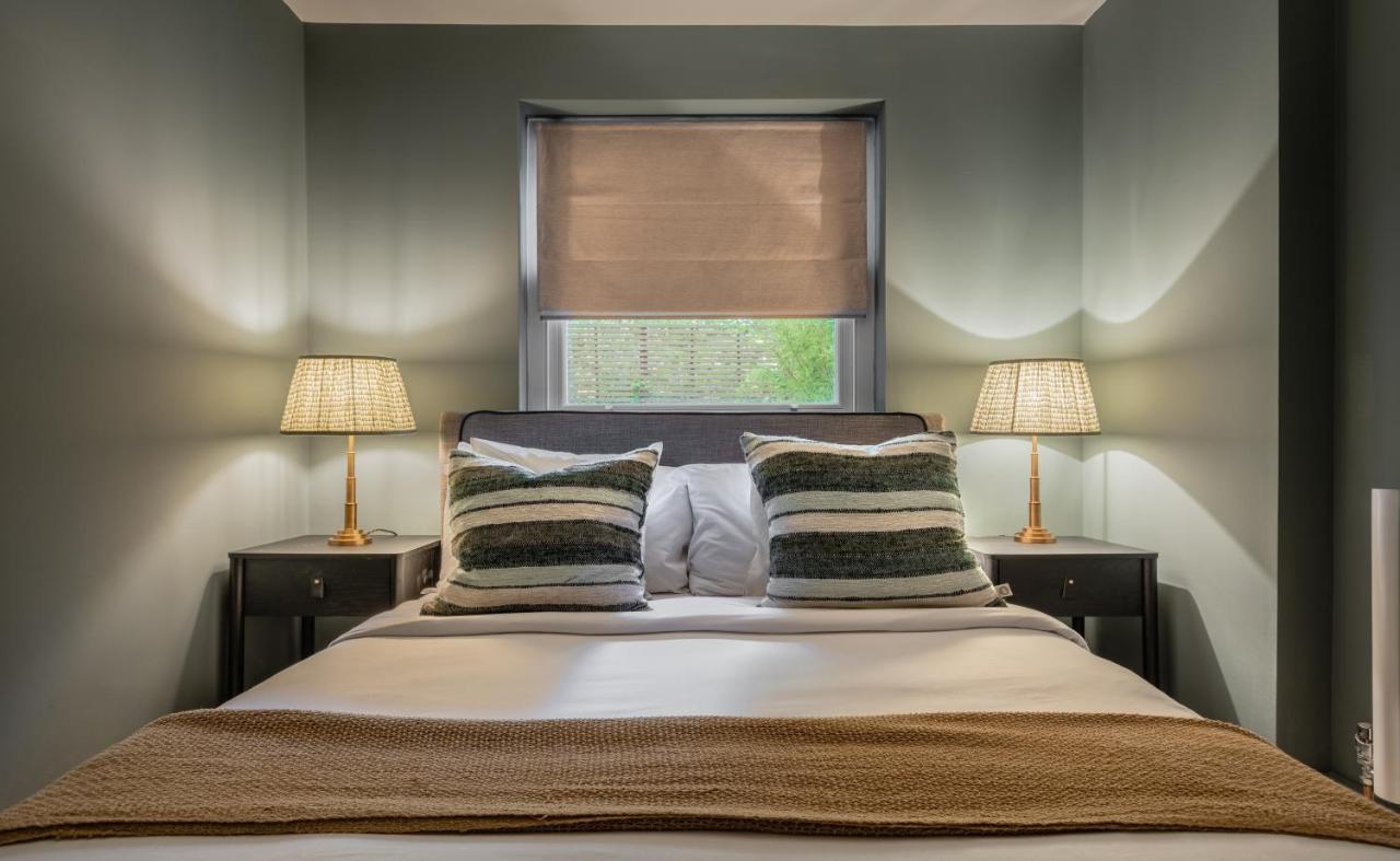 The Heart Of Shepherds Bush - Modern 2Bdr Apartment With Garden Лондон Экстерьер фото